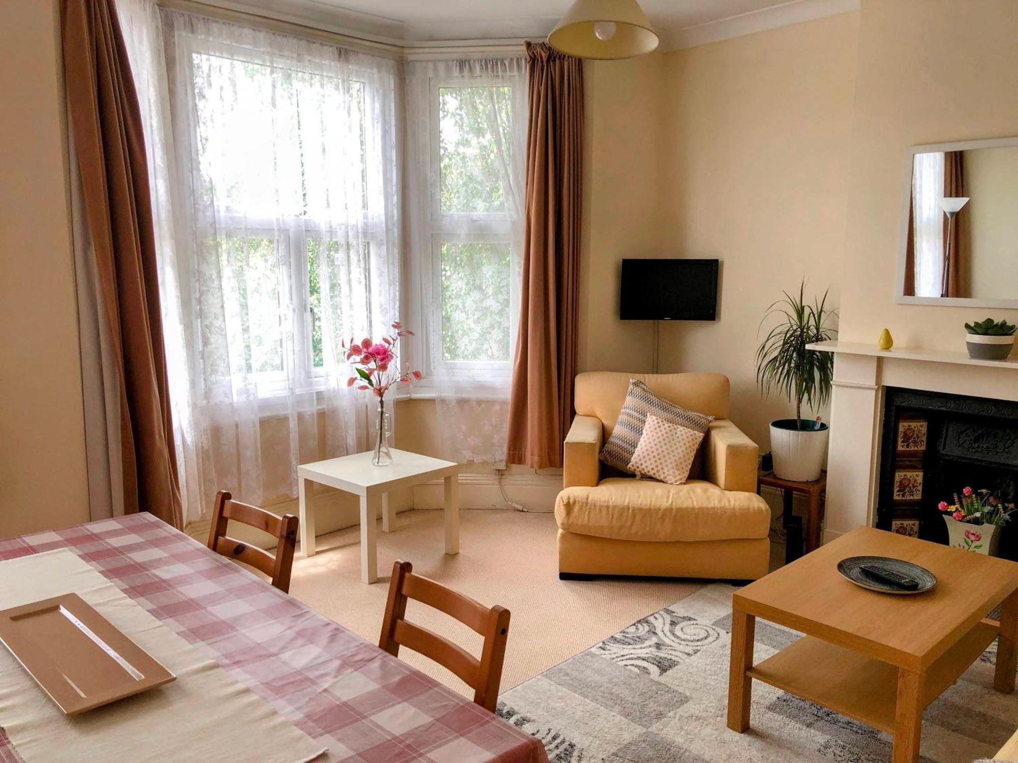 Spacious West London 2 Bedroom Apartment 外观 照片