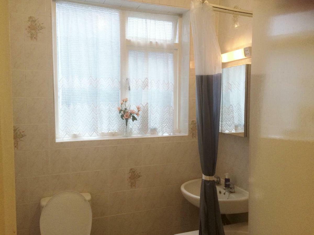 Spacious West London 2 Bedroom Apartment 外观 照片